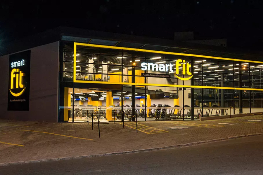 Prédio da rede de franquia Smart Fit